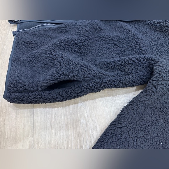 Joe Fresh Sherpa Jacket, Boys, Medium, Size 7-8, Charcoal Gray - Picture 5 of 7